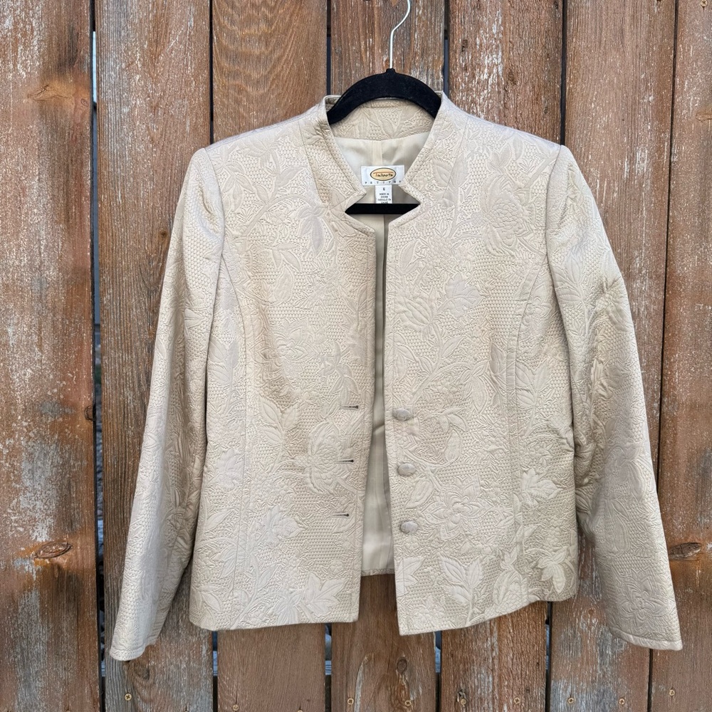 TALBOTS Women’s Tan Silk Jacquard Floral Fitted Mandarin Collar Blazer 6 Petite